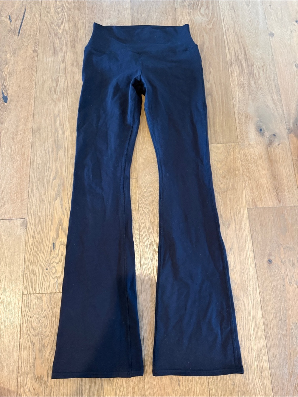 Alo High Rise Bootcut Legging - M